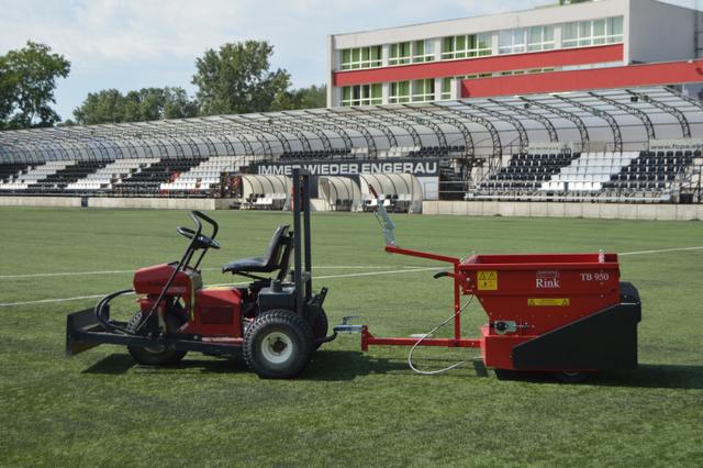 Kompletná údržba umelého trávnika do 8 000m2 - 1004
