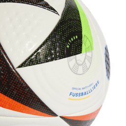 Futbalová lopta Fussballiebe PRO - IQ3682