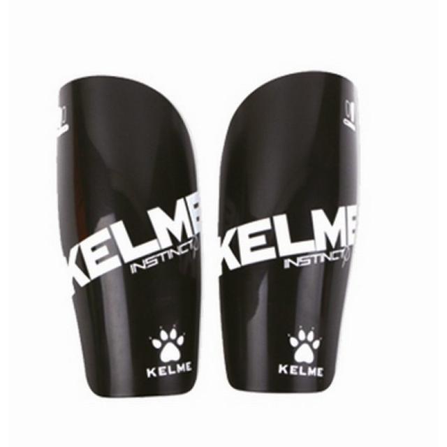 CHRÁNIČE KELME CLASSIC K15S948-9003 - K15S948-9003/S