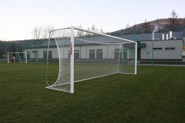Prenosná futbalová bránka 7,32 x 2,44 m, s oválnym hliníkovým profilom so sieťou a dopravou - brána-veľká